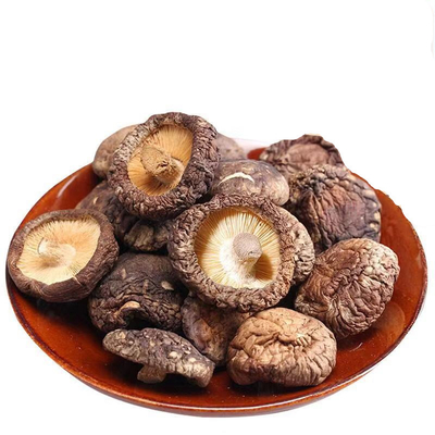 Średnia wielkość Suszone grzyby shiitake płatki Suche Lager